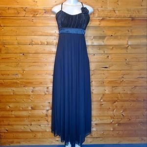 New Black capricho dress spaghetti straps long ties back size L